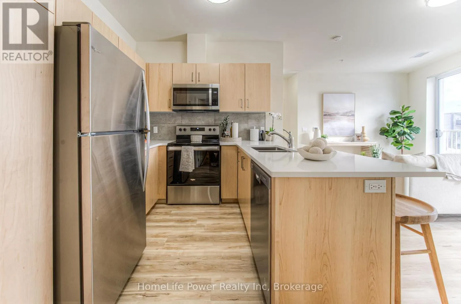 103 - 301 WESTMOUNT ROAD, #103