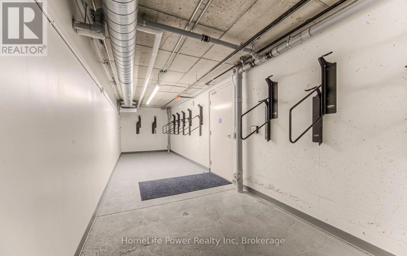 205 - 301 WESTMOUNT ROAD, #205