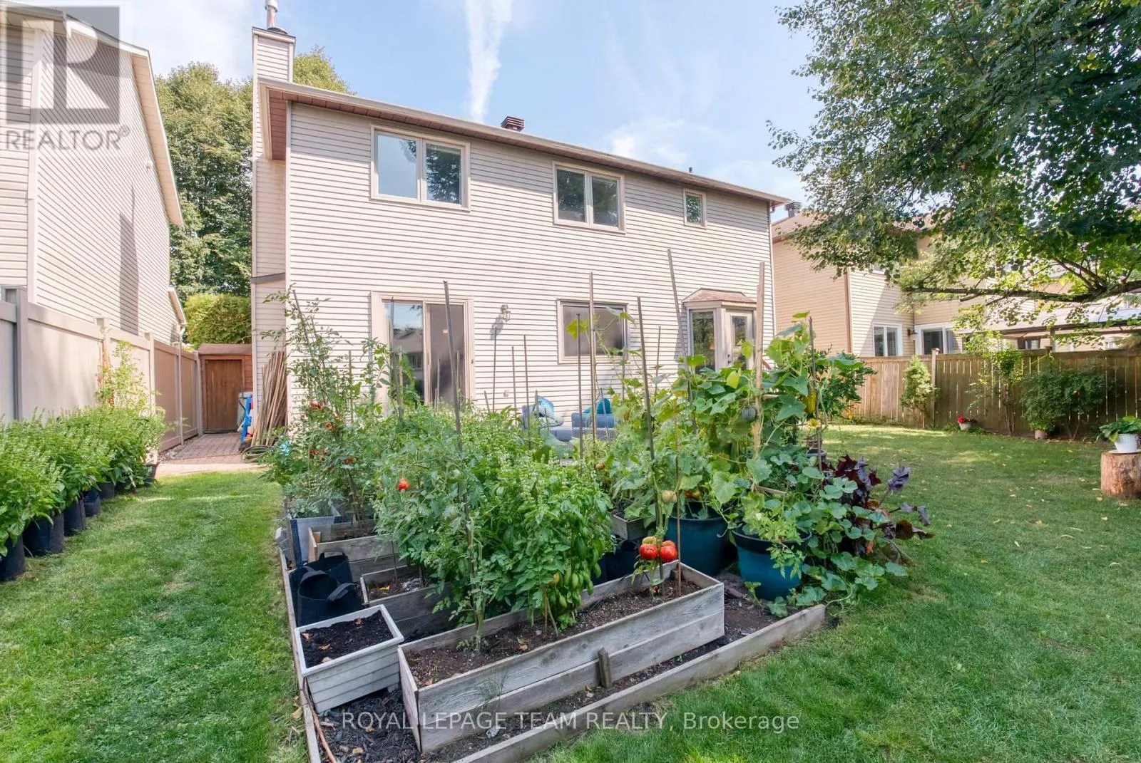 8 HUNTSMAN CRESCENT