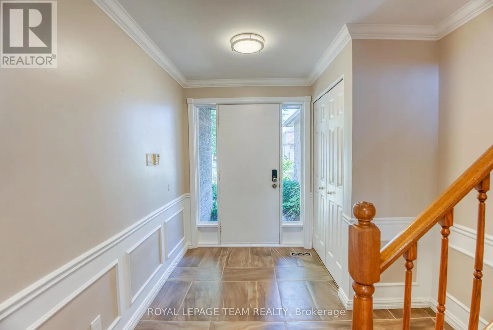 8 HUNTSMAN CRESCENT