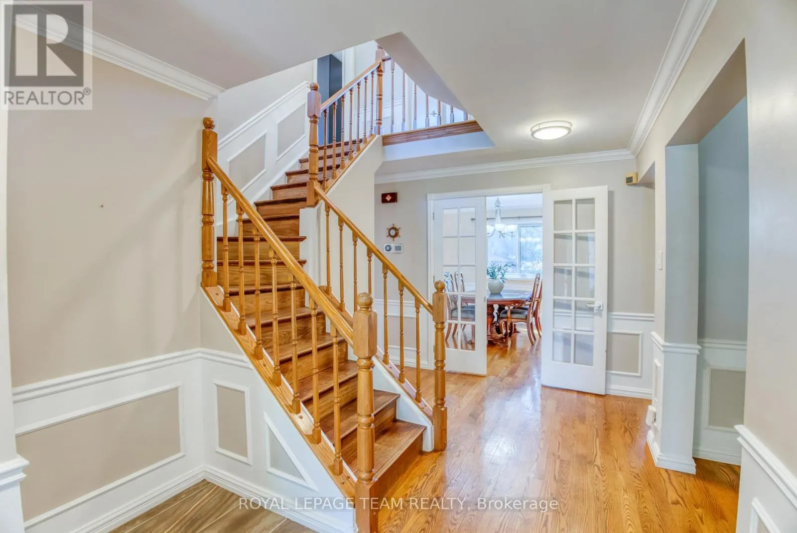 8 HUNTSMAN CRESCENT
