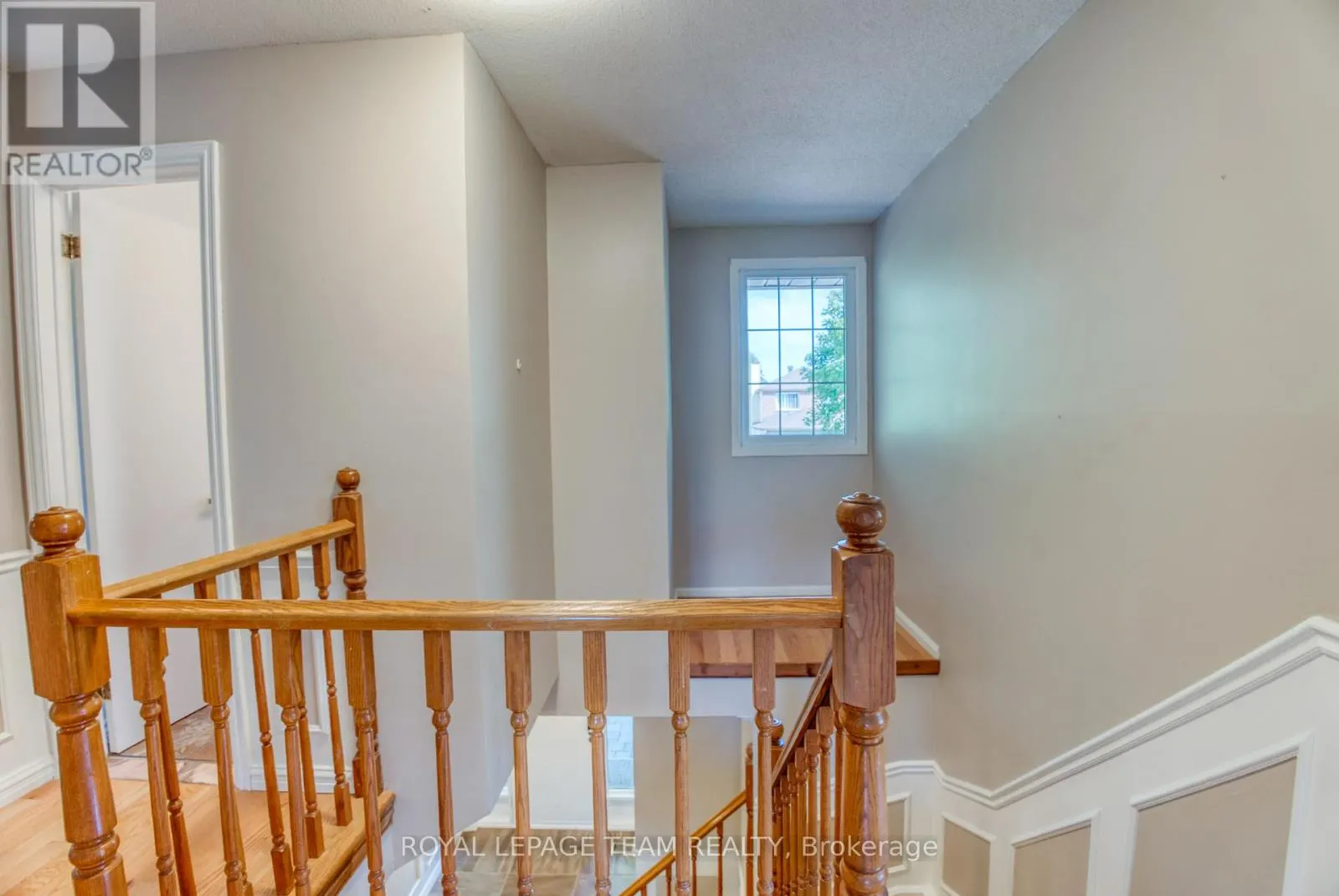 8 HUNTSMAN CRESCENT