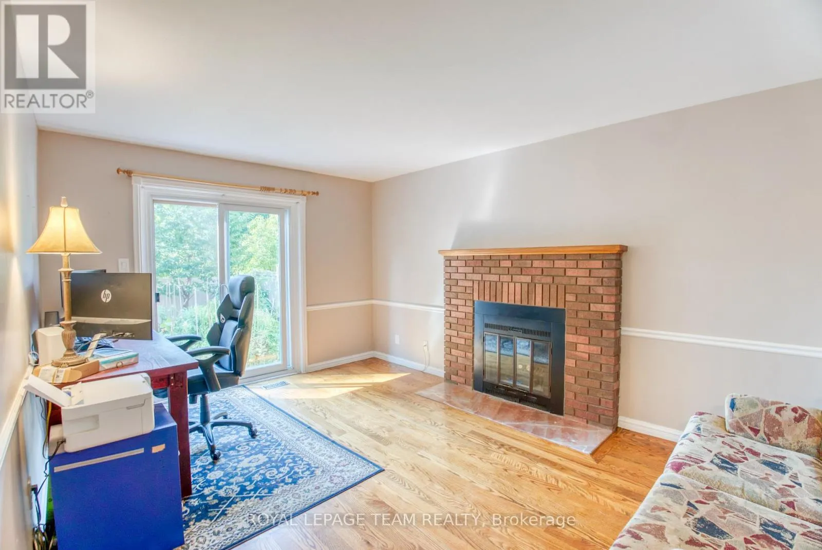 8 HUNTSMAN CRESCENT