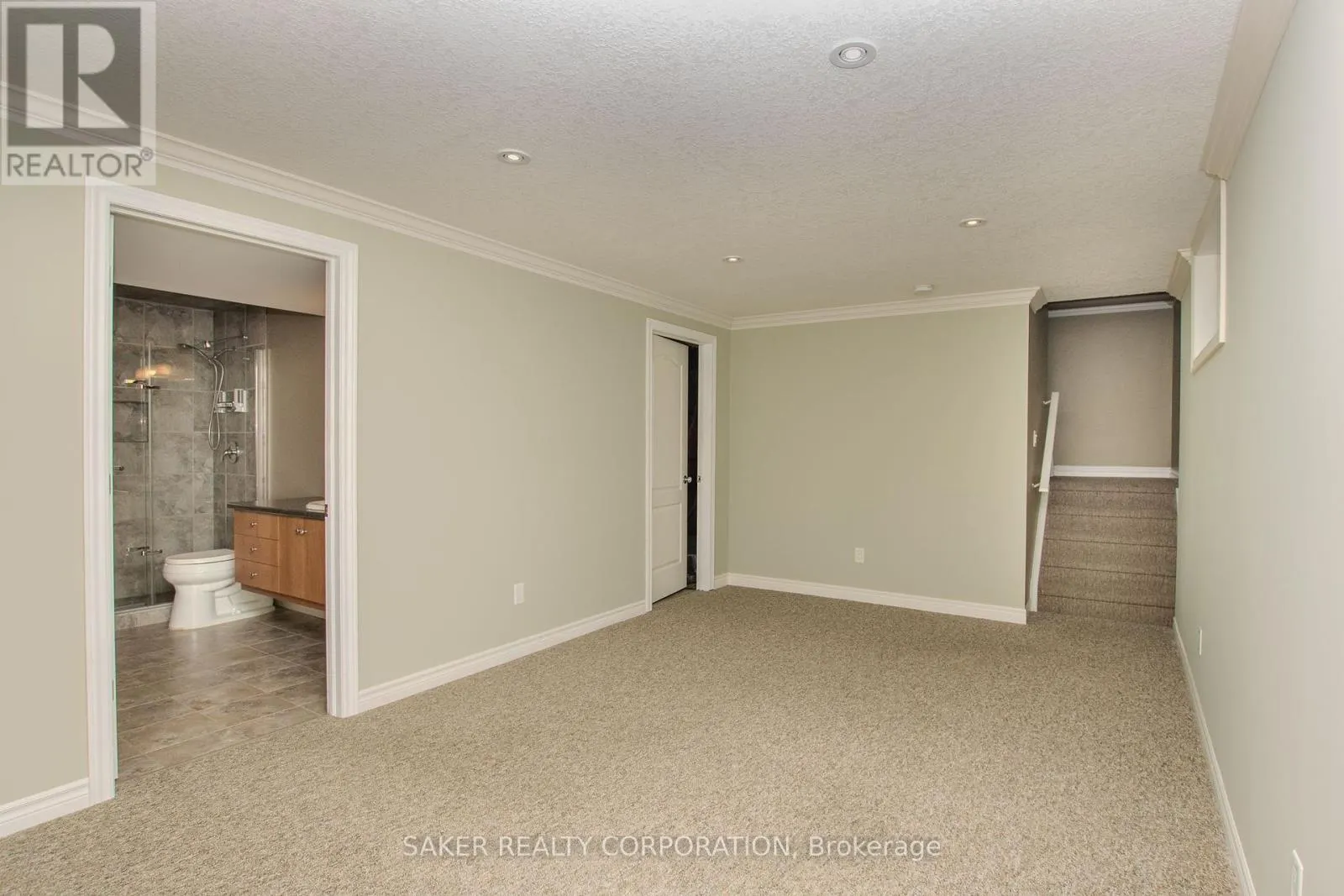 3385 EMILYCARR LANE