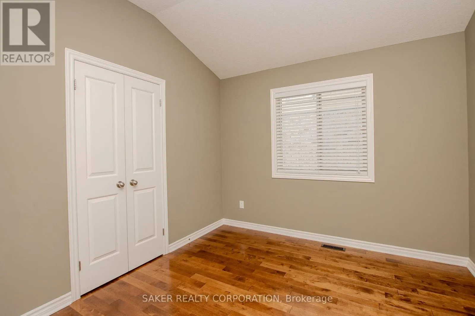 3385 EMILYCARR LANE