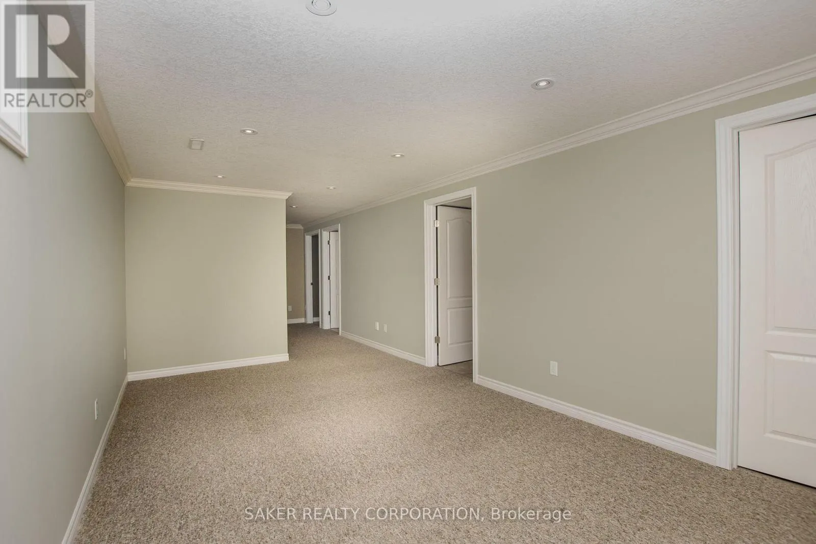3385 EMILYCARR LANE