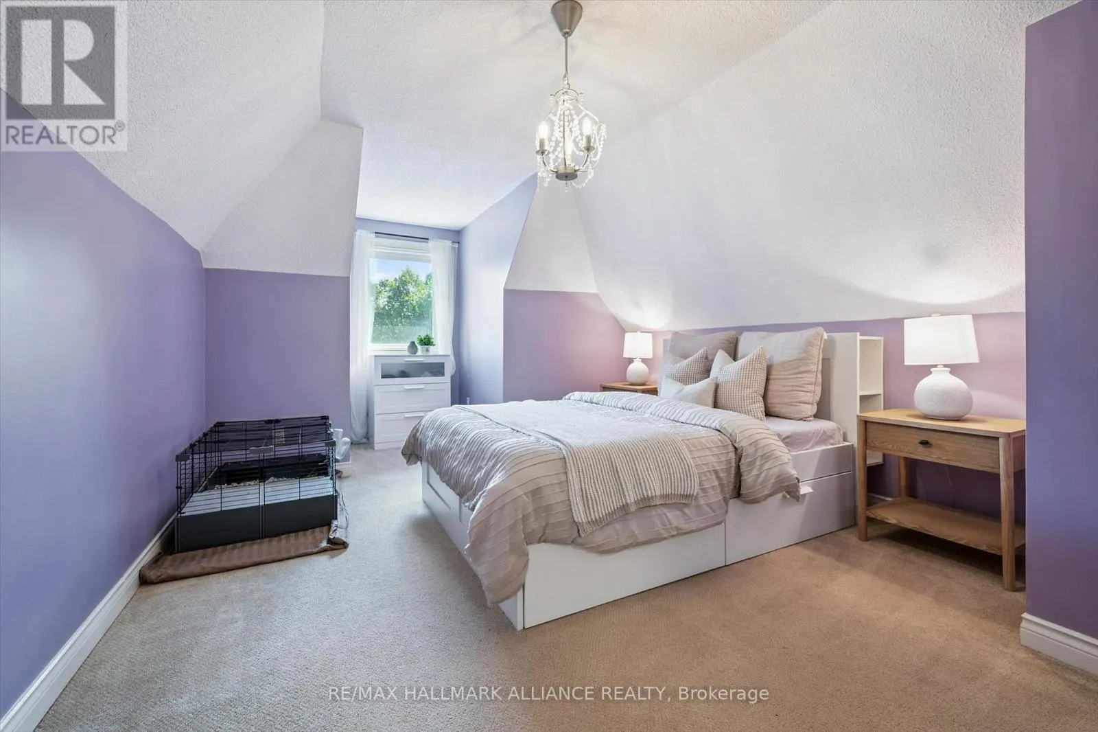 6 COACHMAN CRESCENT