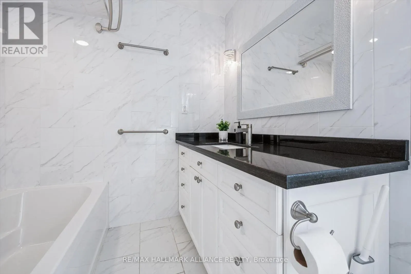 6 COACHMAN CRESCENT