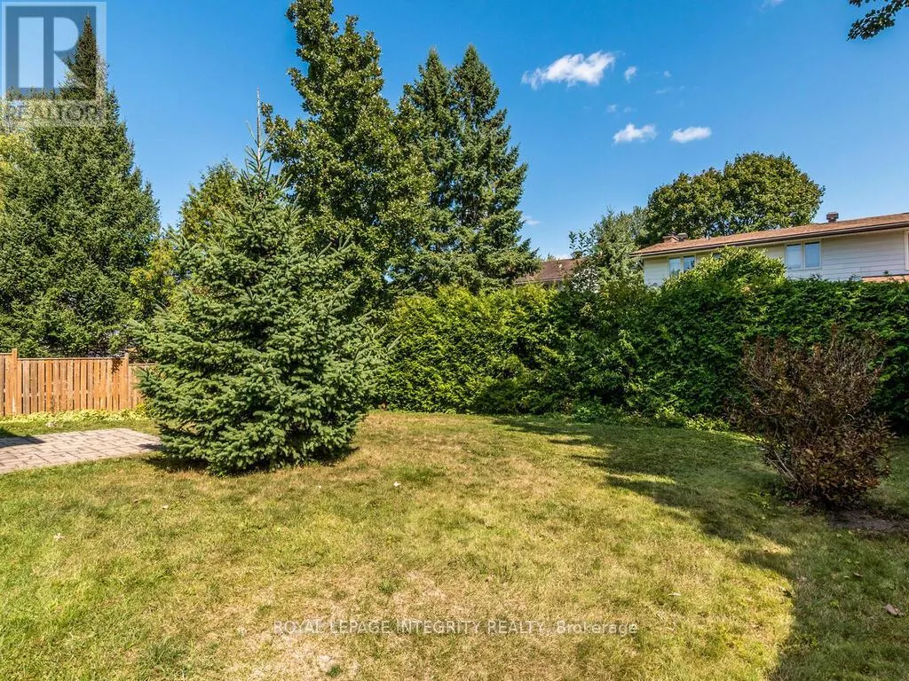 2150 DUTTON CRESCENT