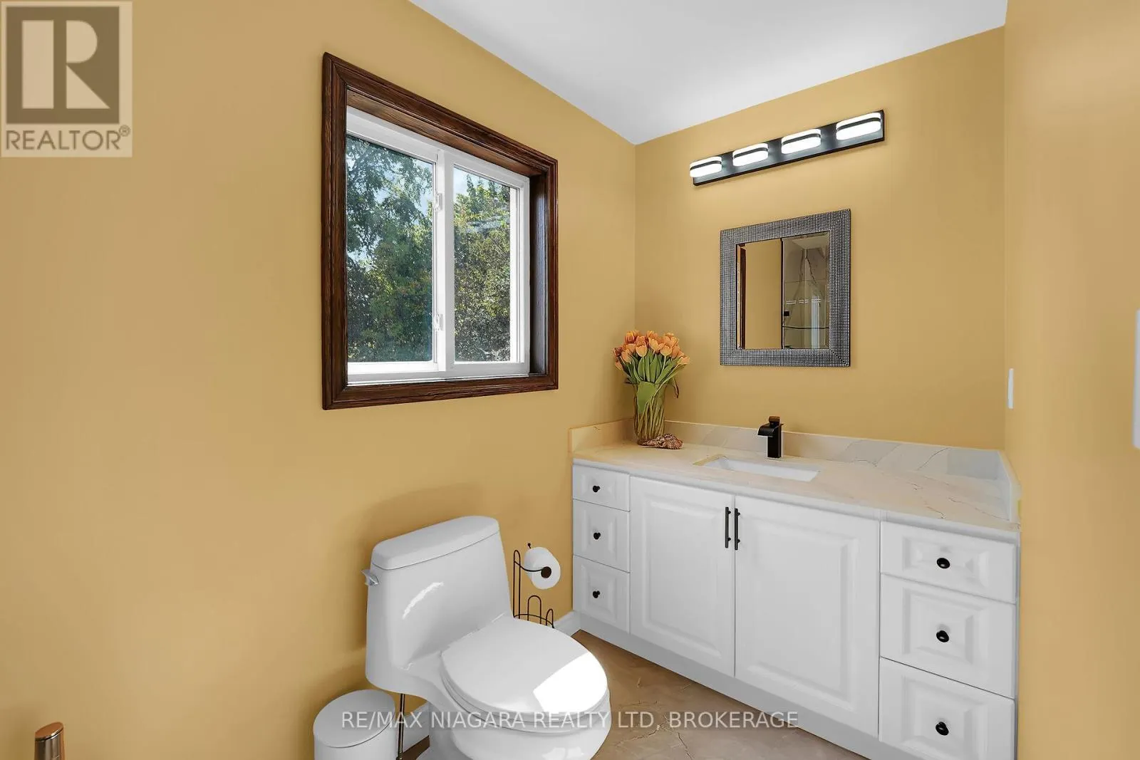 5 LUCERNE PLACE