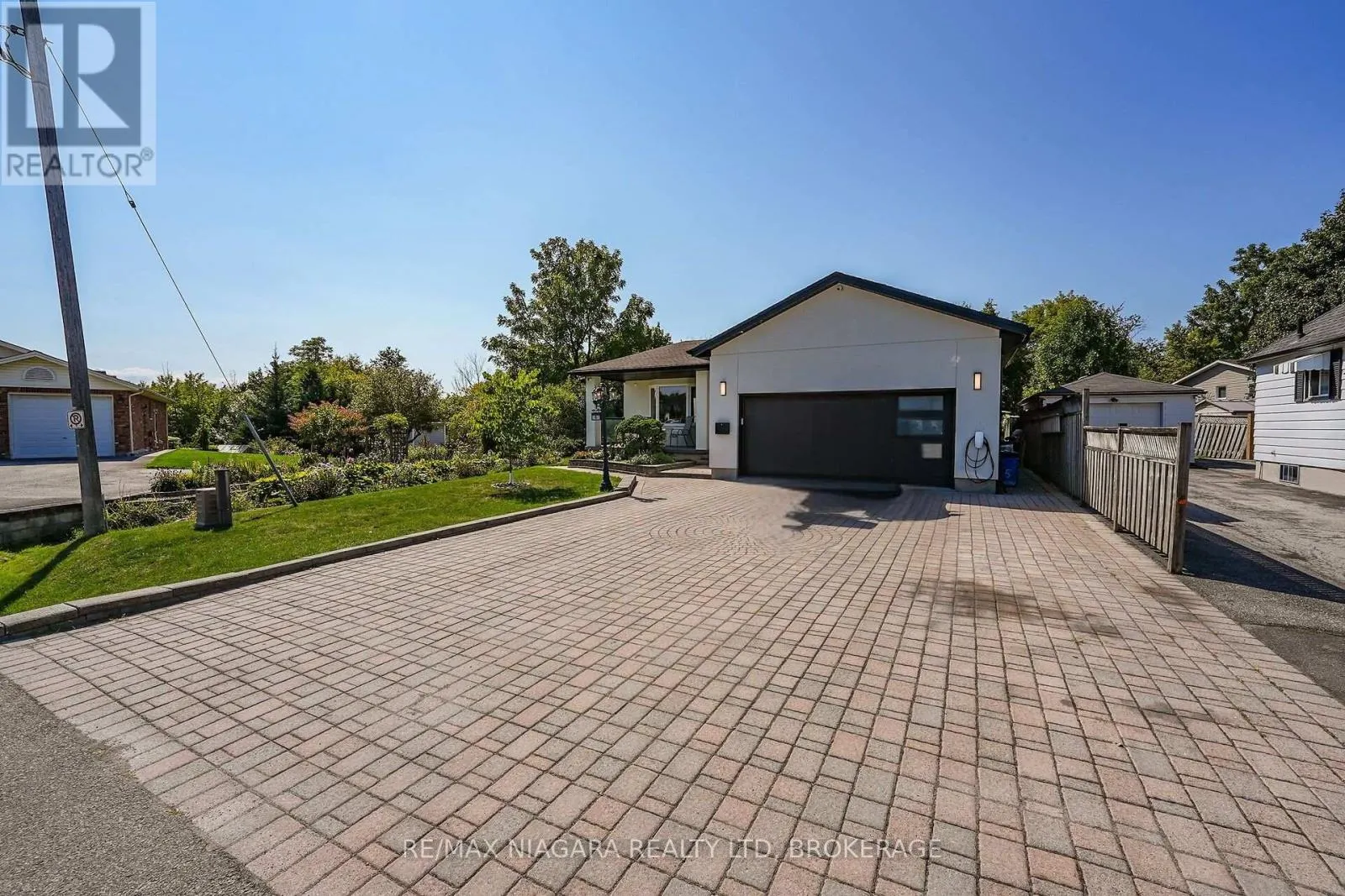 5 LUCERNE PLACE