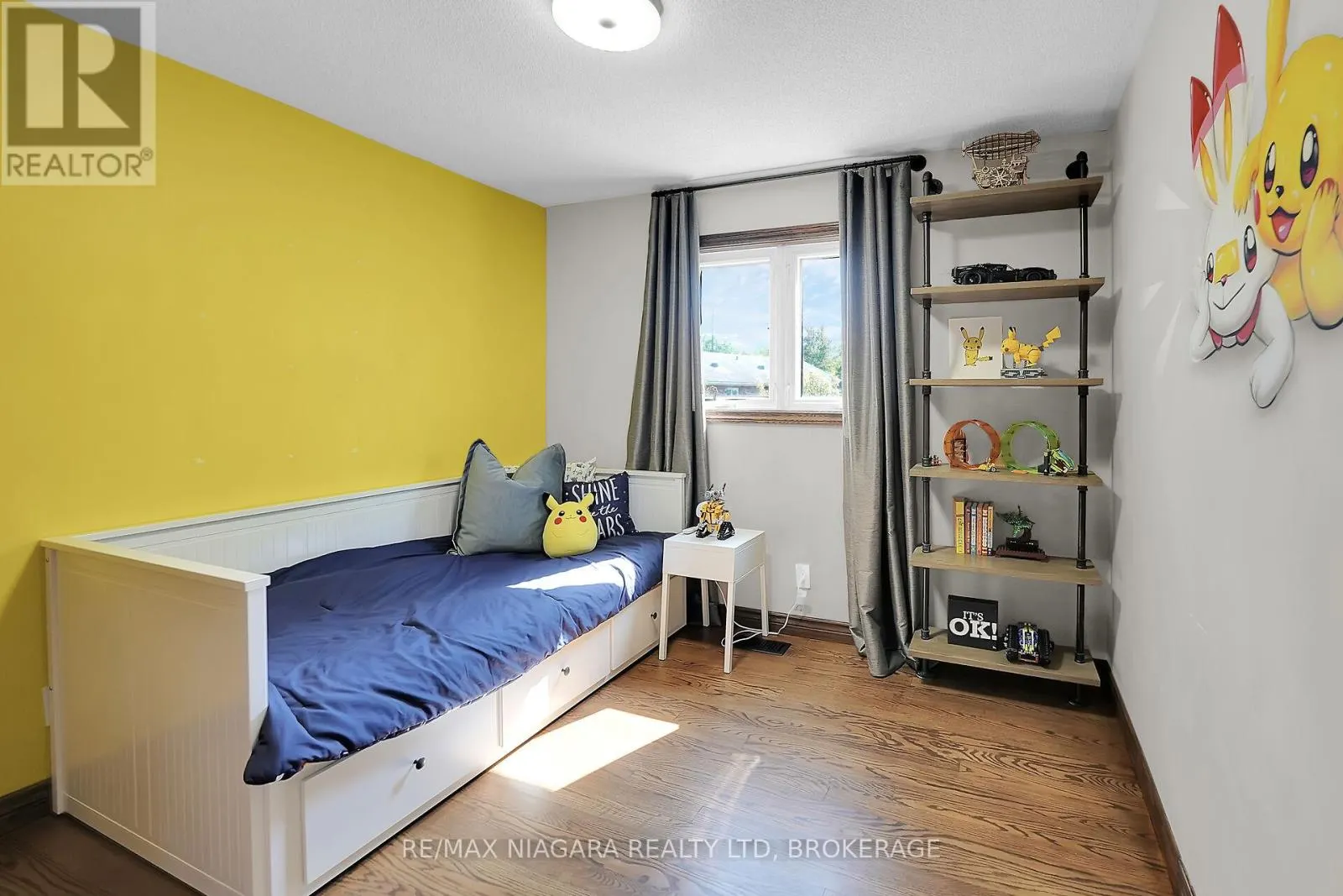 5 LUCERNE PLACE