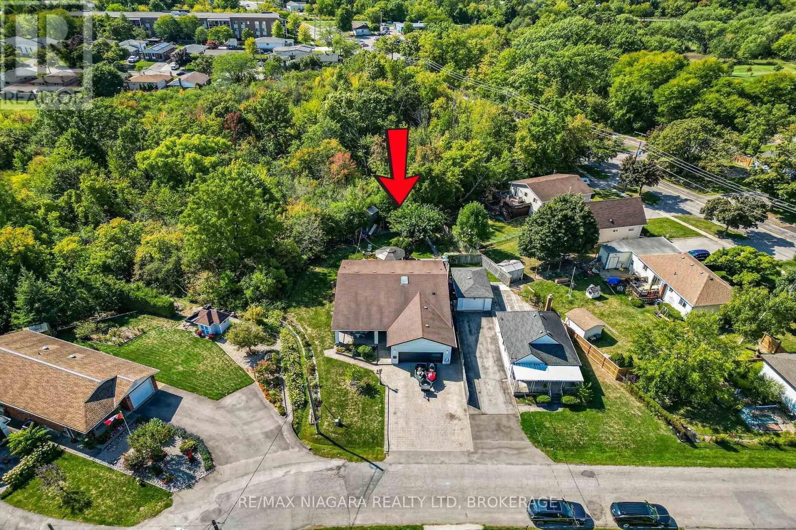 5 LUCERNE PLACE