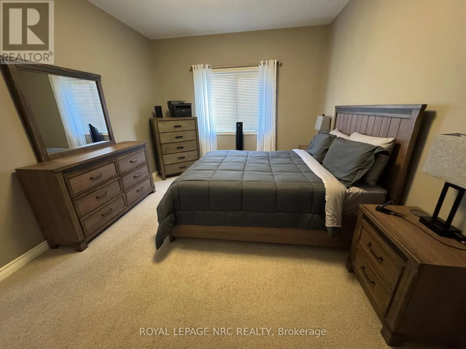 7 - 5490 PRINCE EDWARD AVENUE, #7