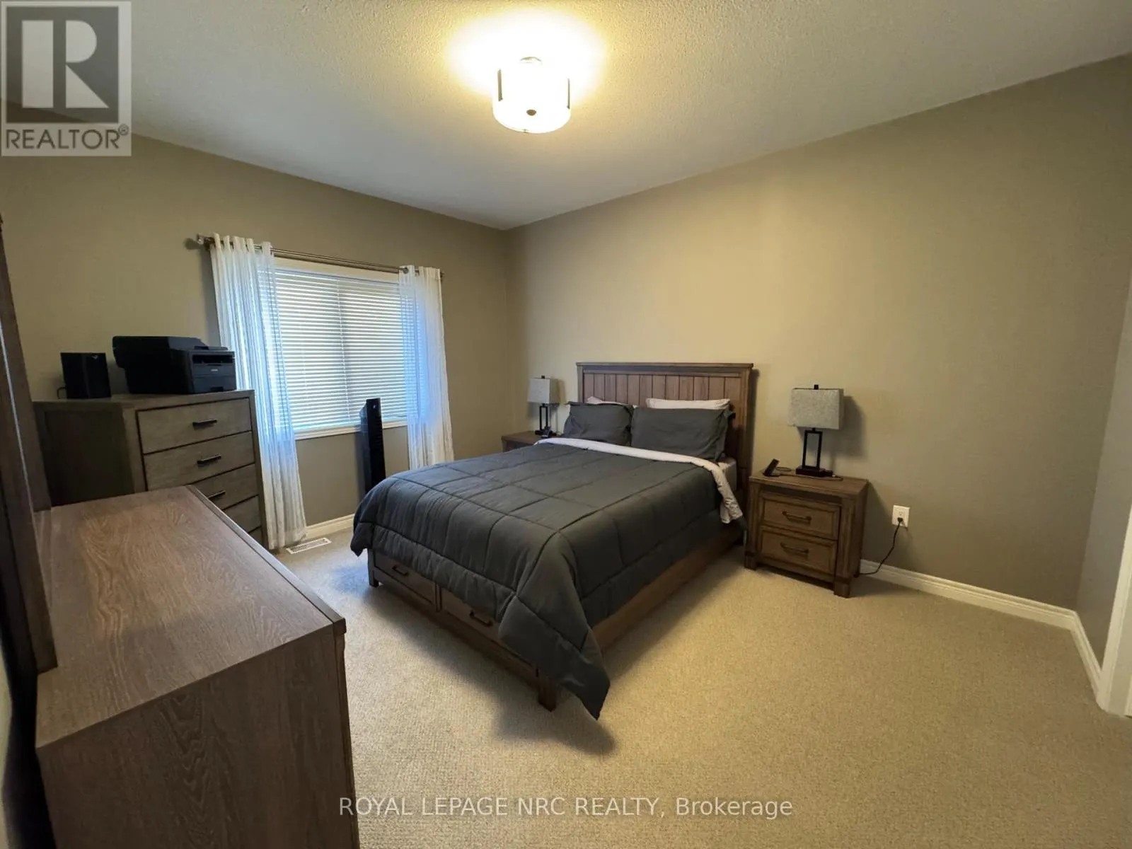 7 - 5490 PRINCE EDWARD AVENUE, #7