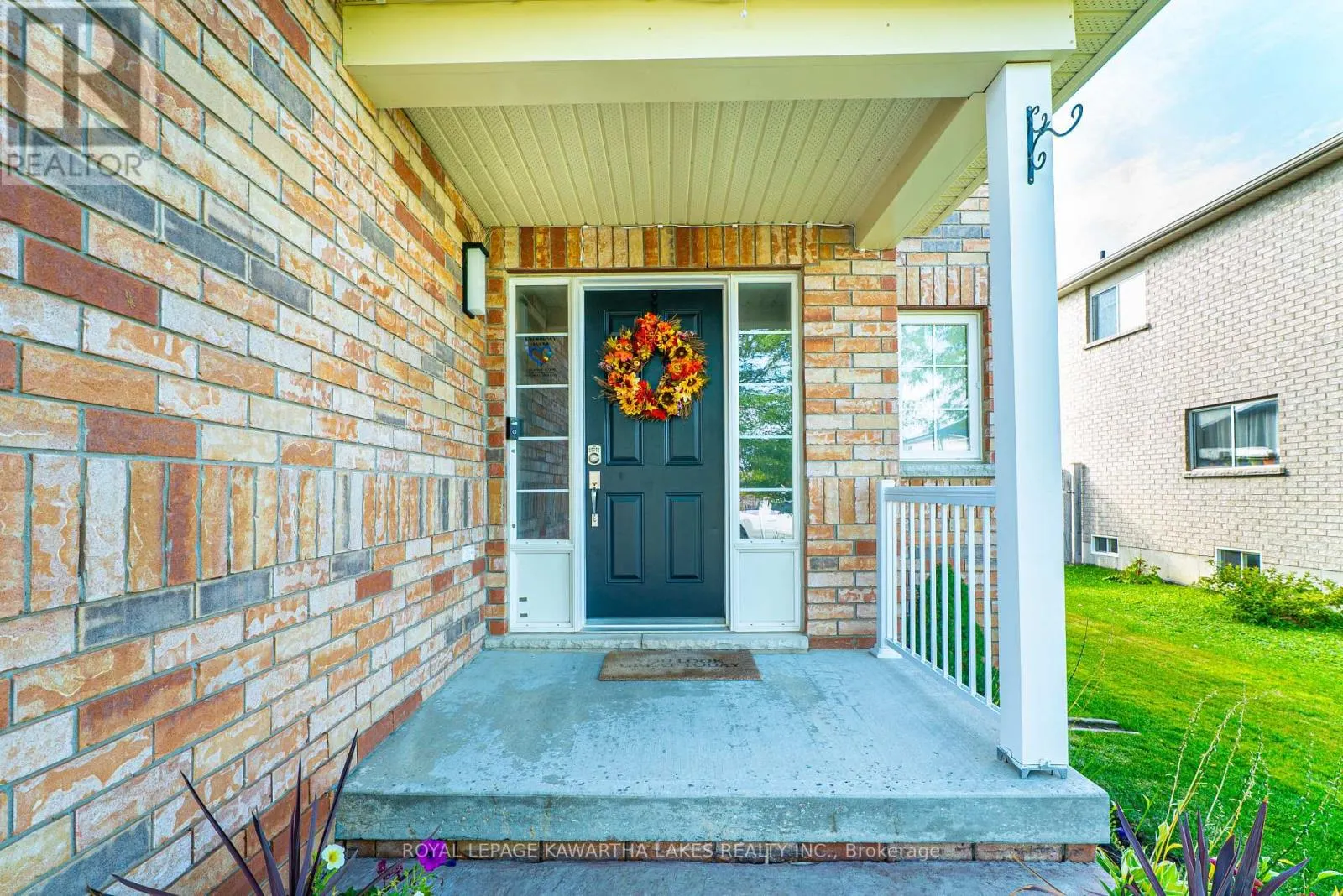 28 LUCAS CRESCENT