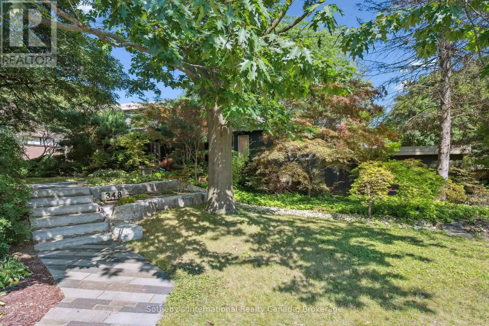348 BROWNING PLACE