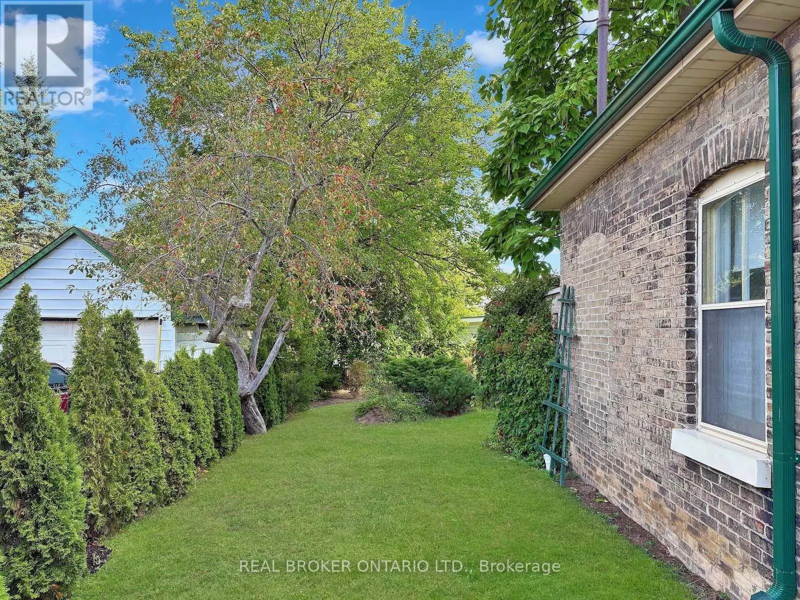 131 TERRACE HILL STREET