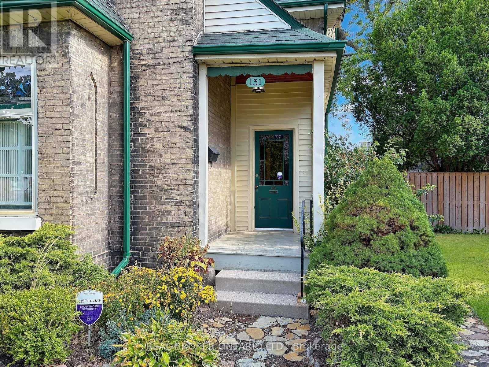 131 TERRACE HILL STREET