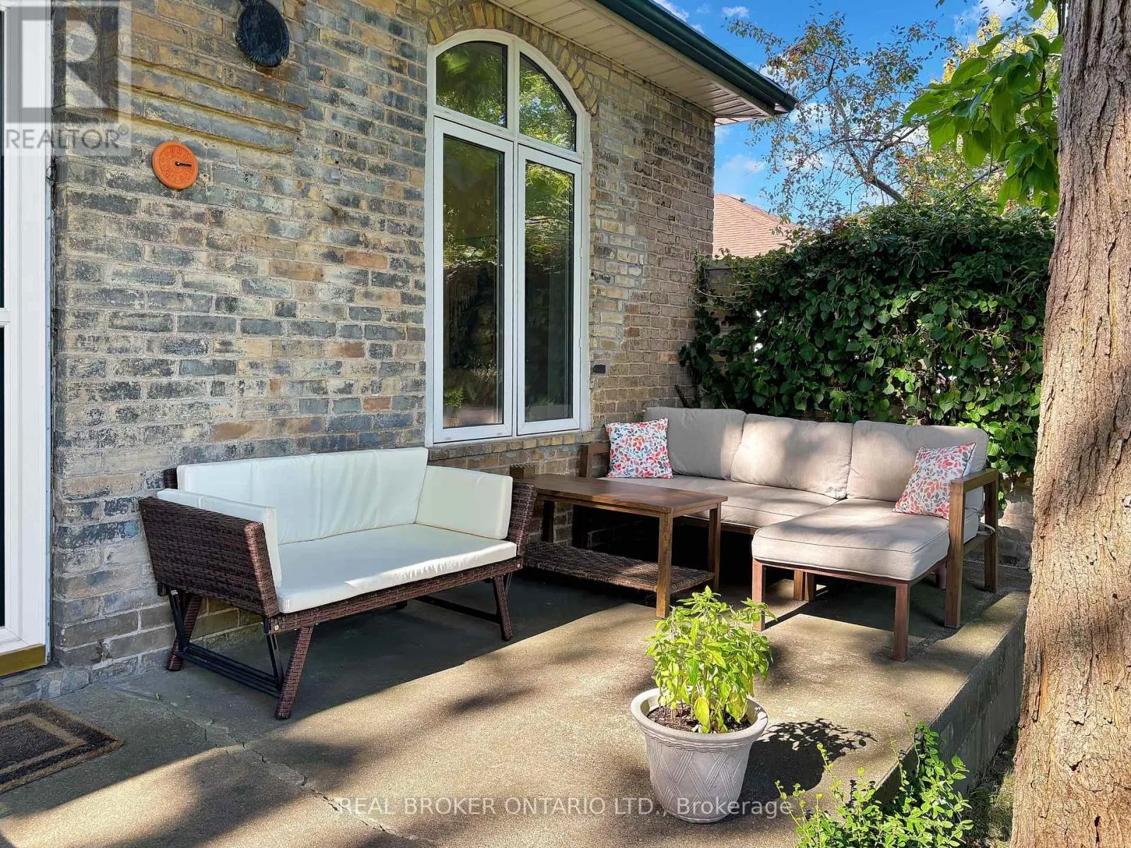 131 TERRACE HILL STREET
