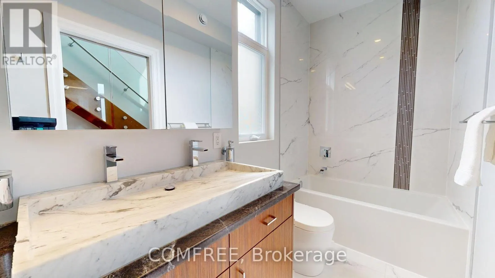 111 SHERBROOKE AVENUE