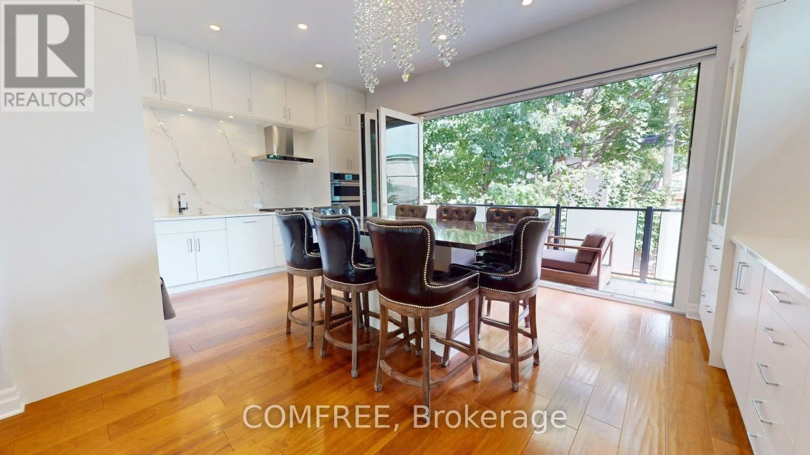 111 SHERBROOKE AVENUE