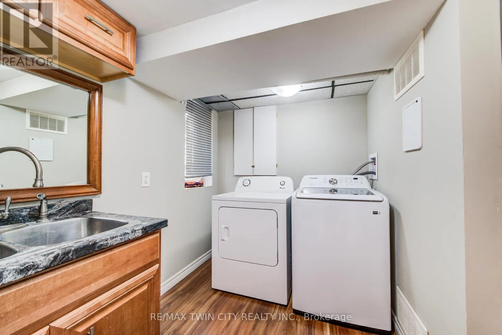 16 - 165 GREEN VALLEY DRIVE