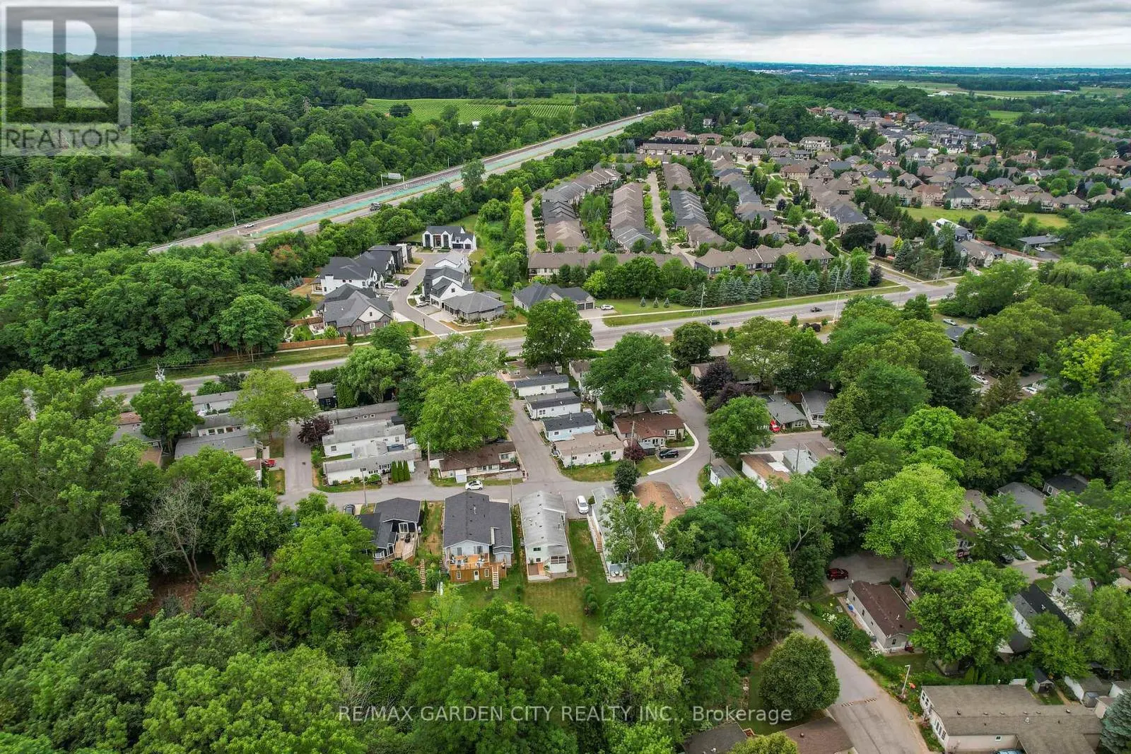 315 - 23 FOUR MILE CREEK ROAD, #315