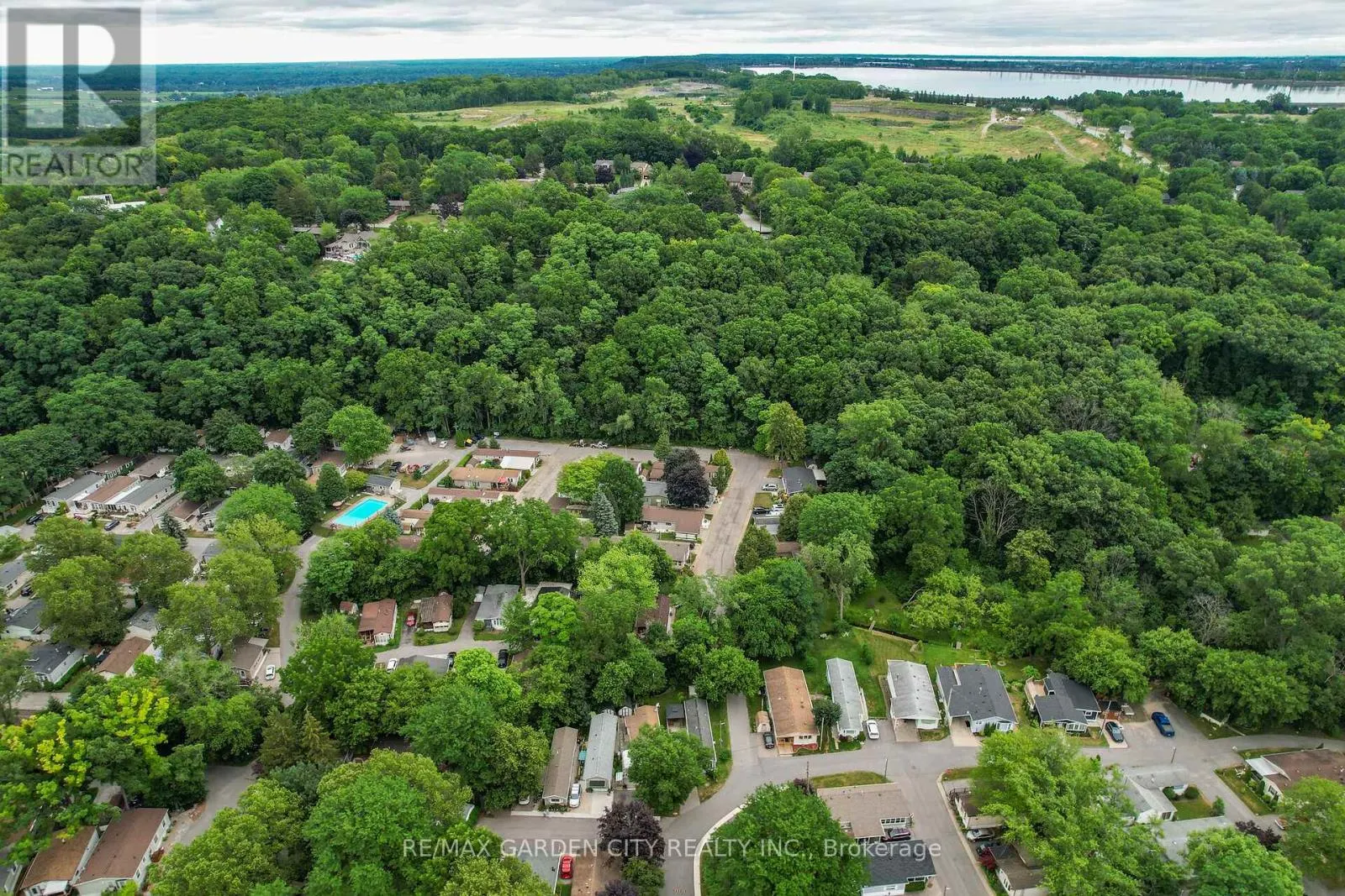 315 - 23 FOUR MILE CREEK ROAD, #315