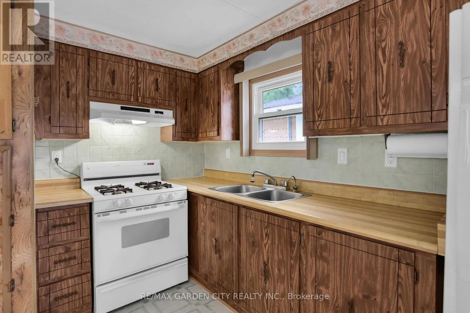 315 - 23 FOUR MILE CREEK ROAD, #315