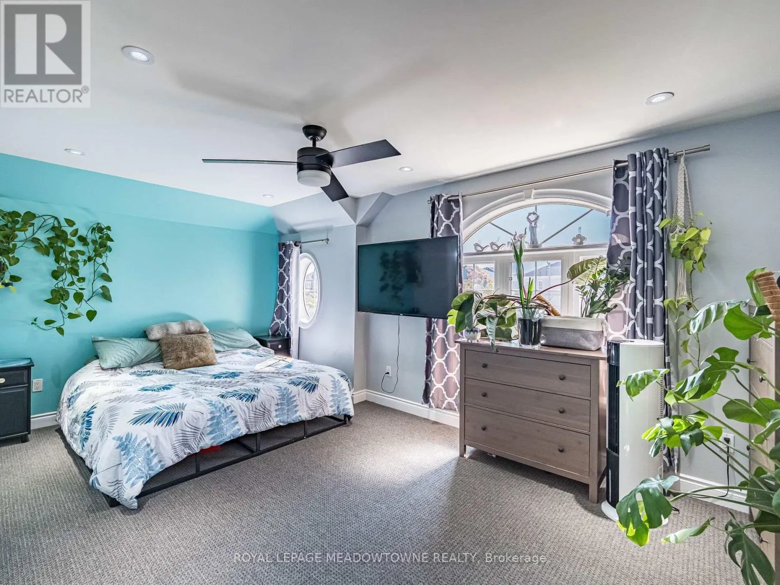 543 WANSBROUGH WAY