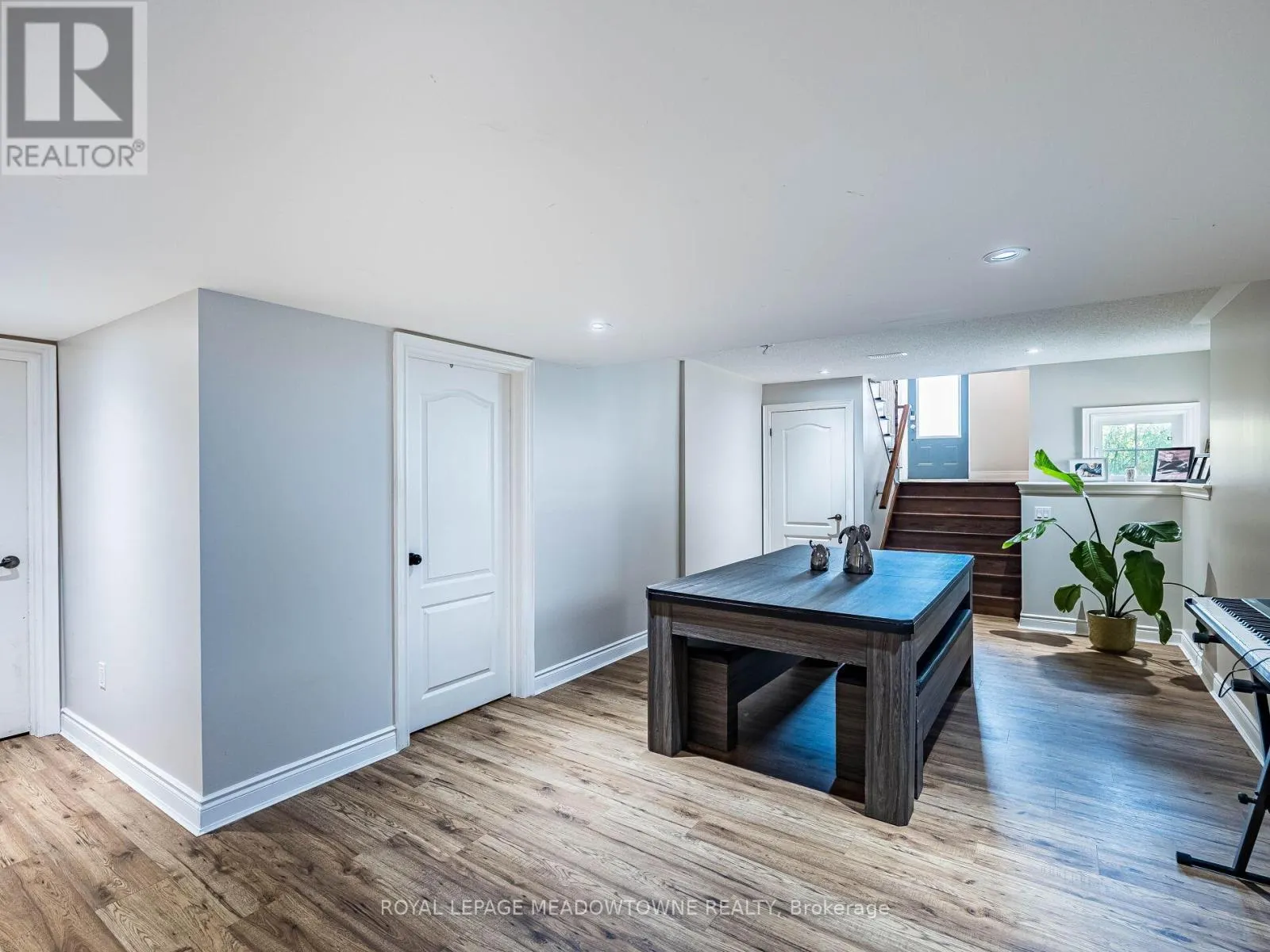 543 WANSBROUGH WAY