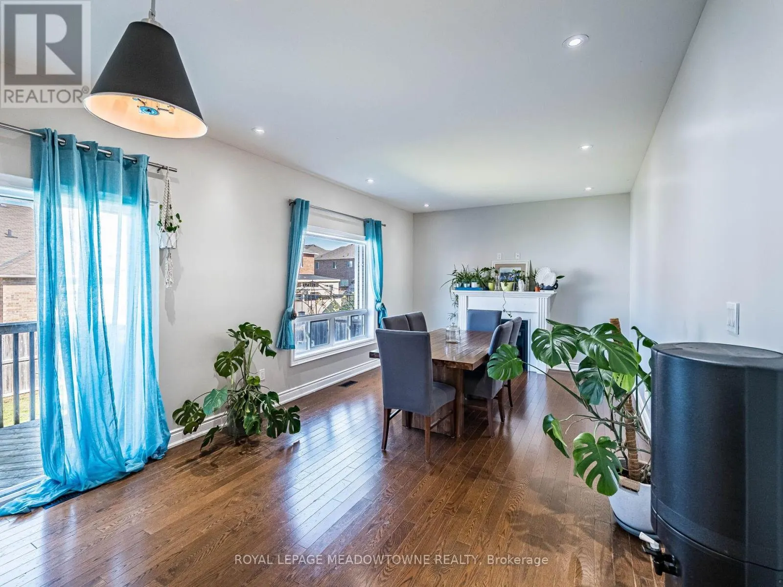 543 WANSBROUGH WAY