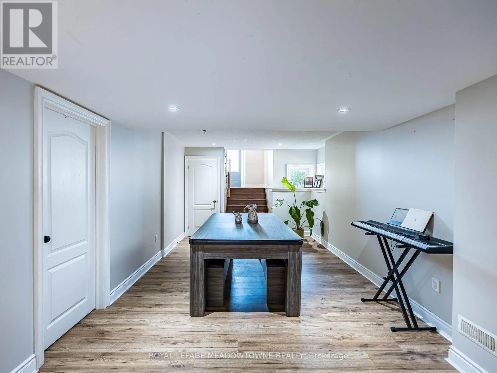543 WANSBROUGH WAY
