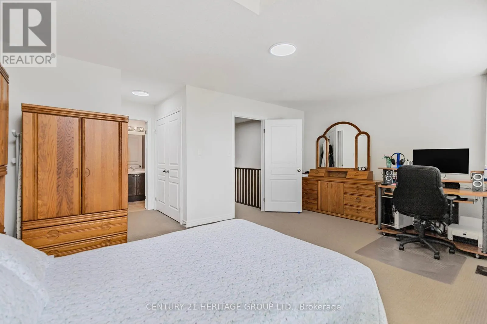 71 WATERBRIDGE STREET
