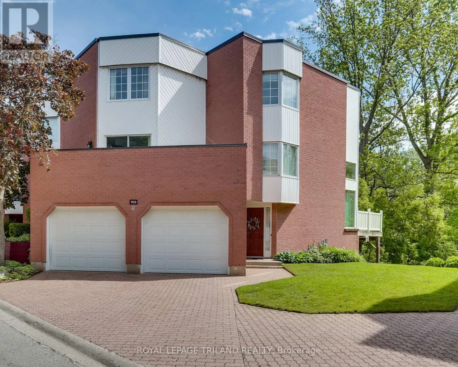 11 - 703 WINDERMERE ROAD, #11