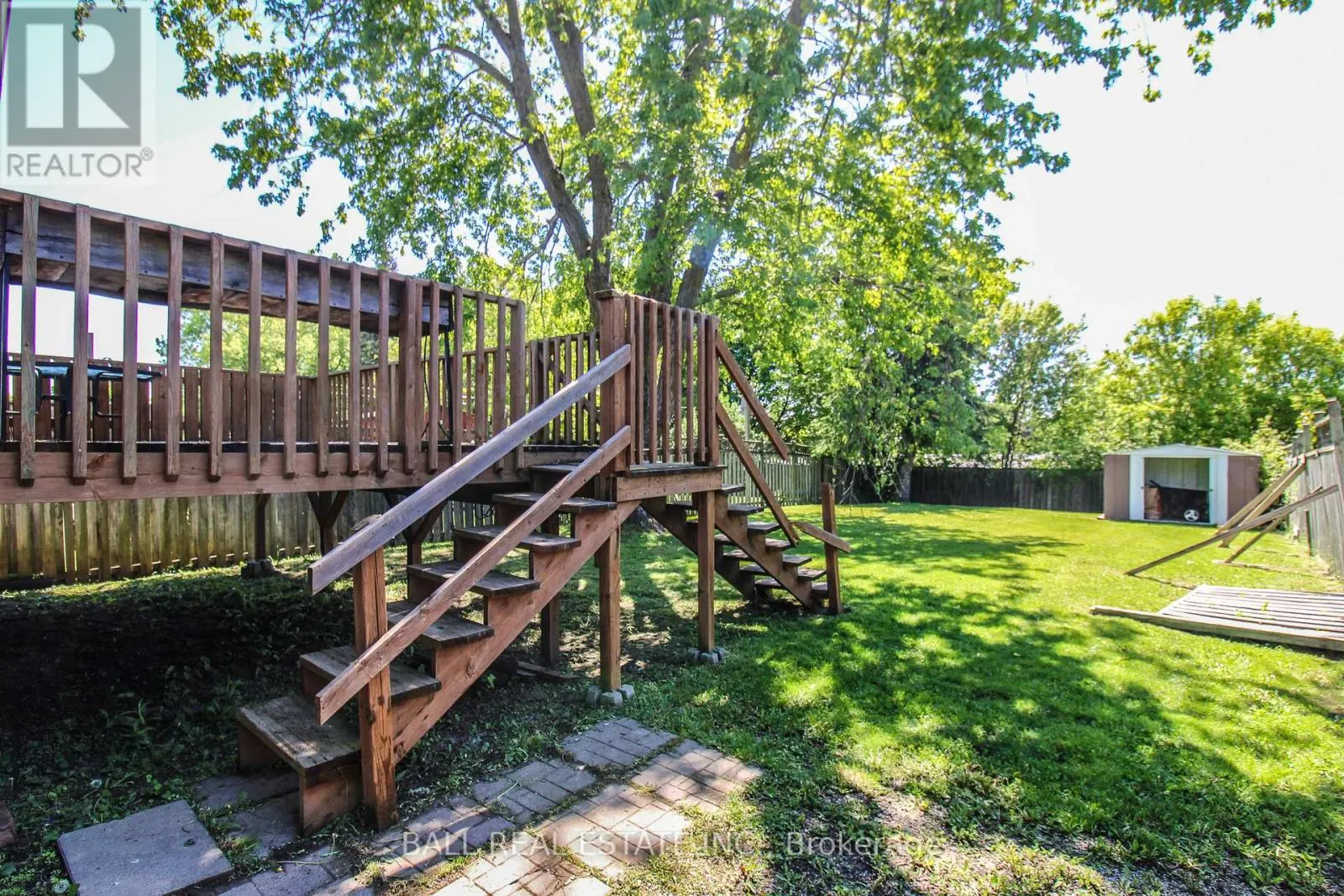 885 STEWART DRIVE
