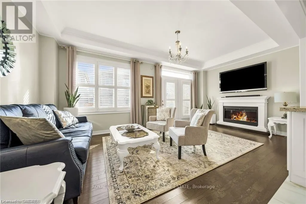 87 WESTFIELD CRESCENT