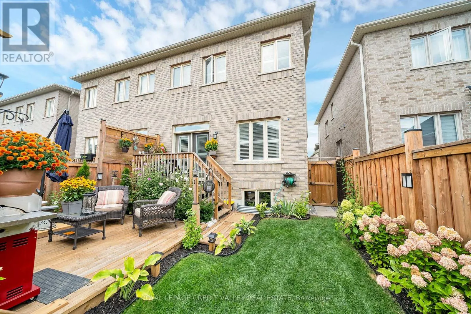 87 WESTFIELD CRESCENT