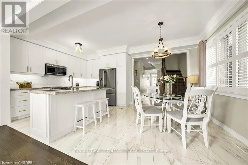87 WESTFIELD CRESCENT