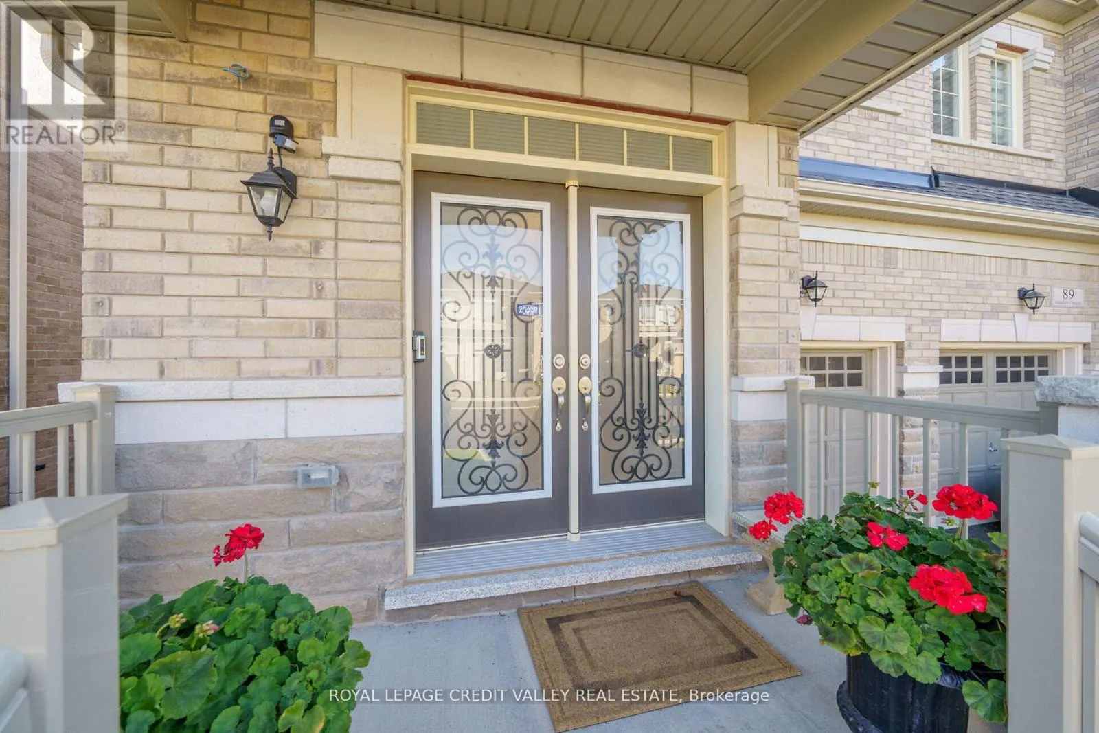 87 WESTFIELD CRESCENT