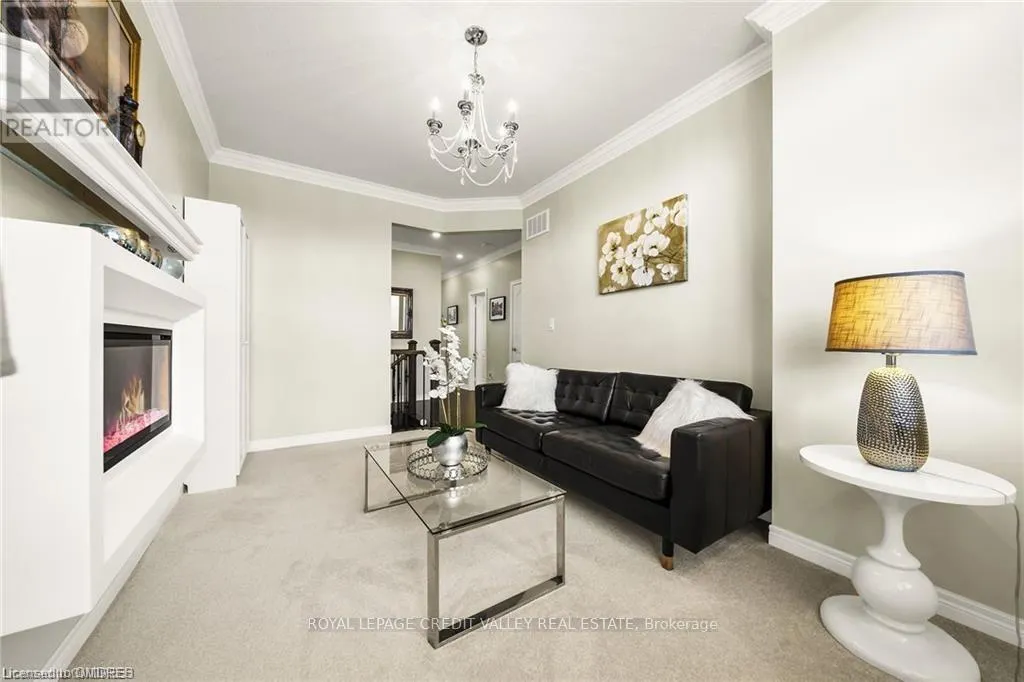 87 WESTFIELD CRESCENT