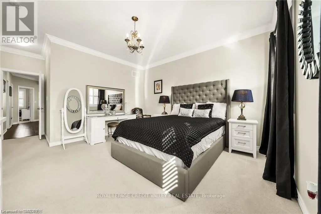 87 WESTFIELD CRESCENT