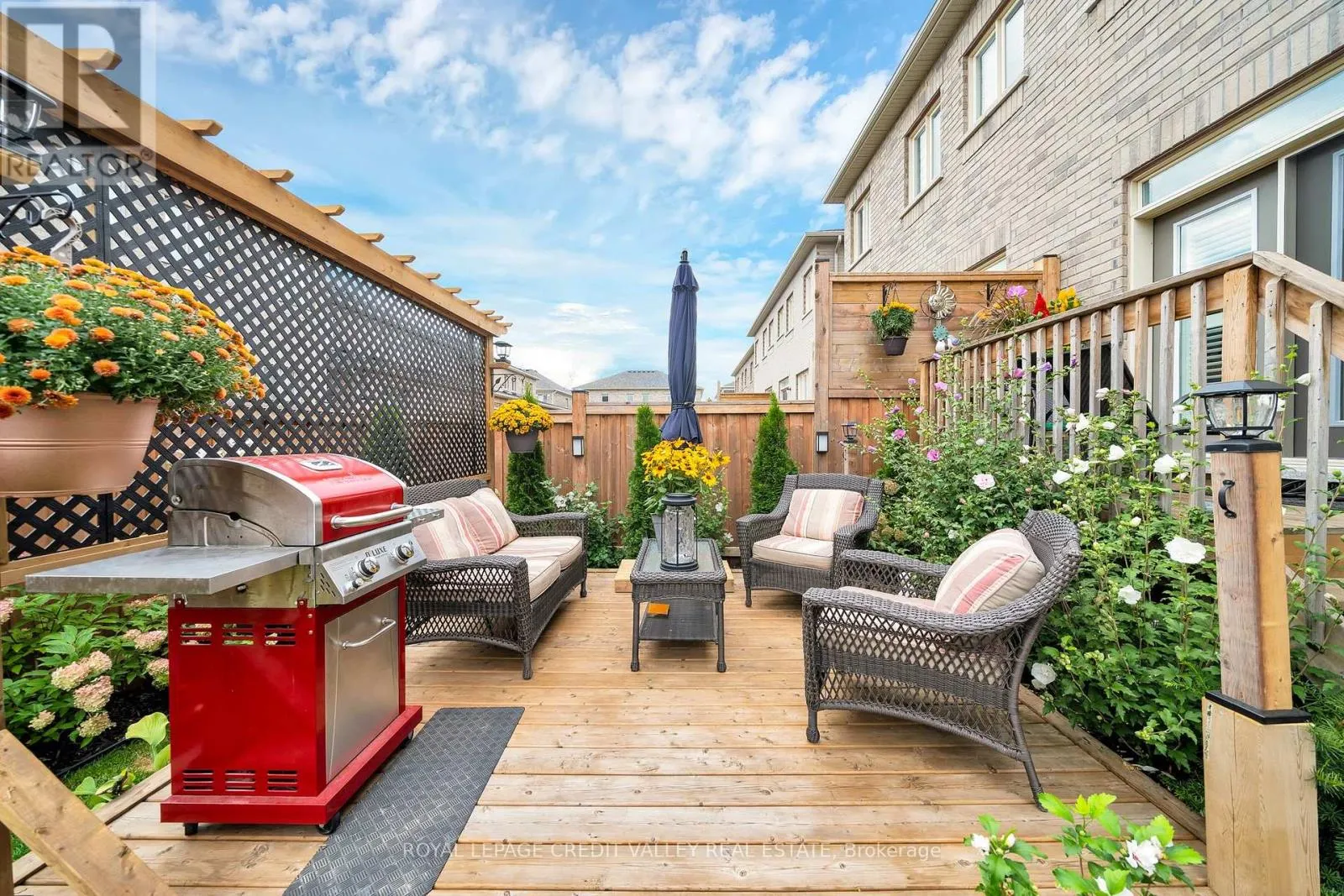 87 WESTFIELD CRESCENT