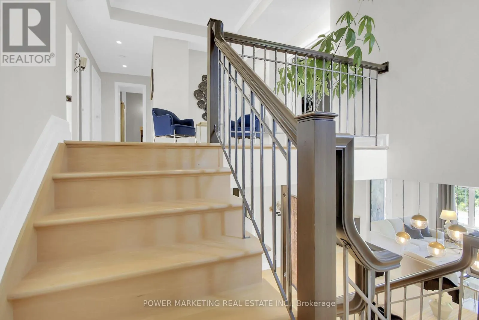 15 MARWOOD COURT