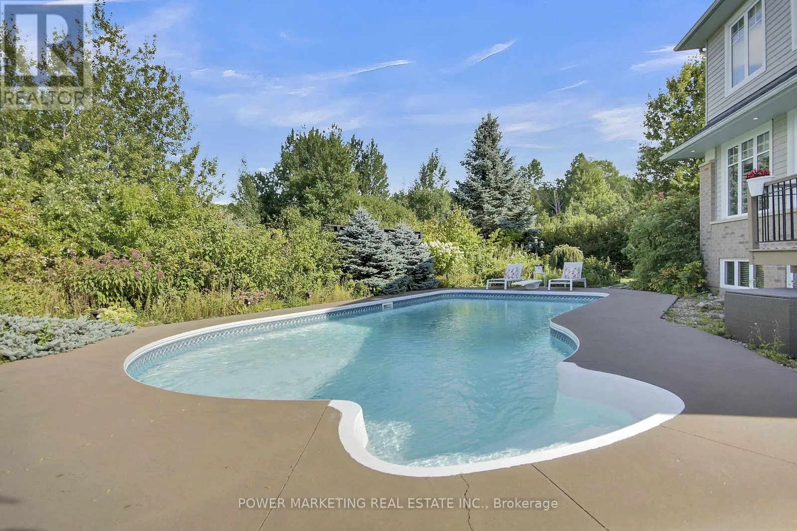 15 MARWOOD COURT
