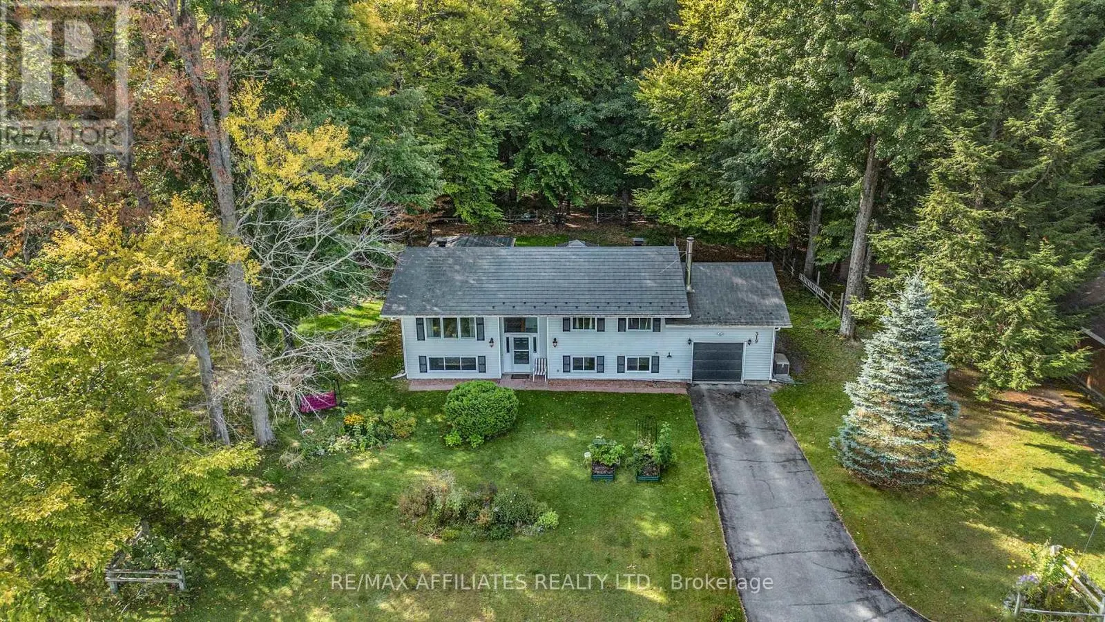 319 RIVERWOOD DRIVE