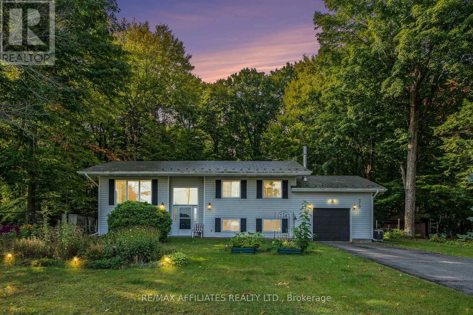 319 RIVERWOOD DRIVE