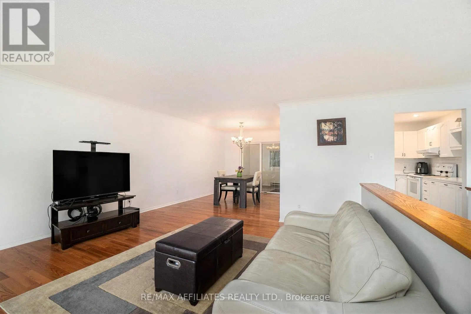 319 RIVERWOOD DRIVE