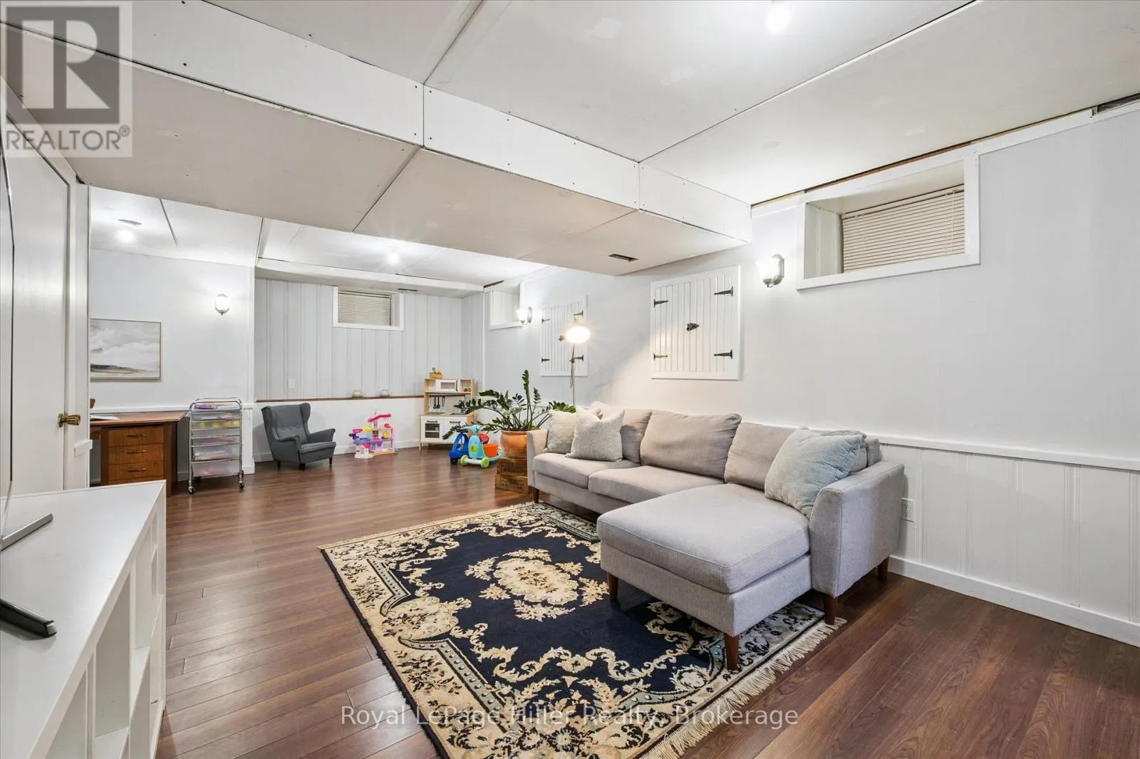 4 TEMPERANCE STREET